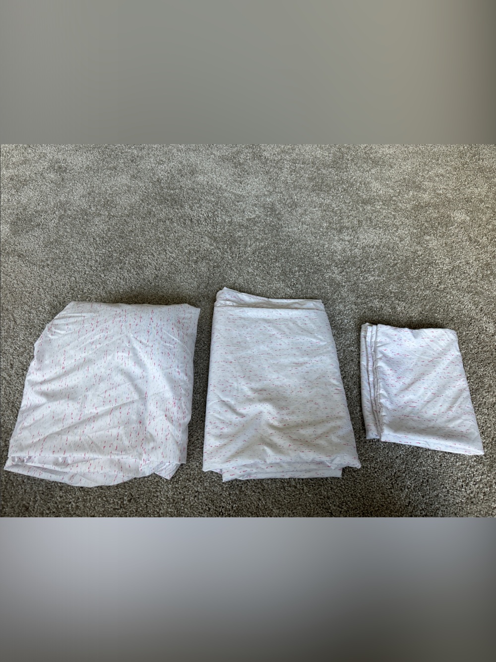 White Bedding Set with Pink Speckle Print